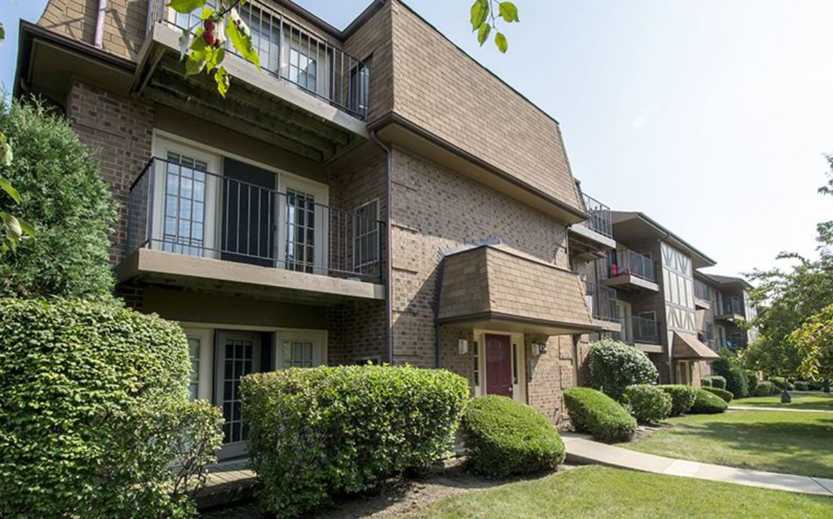 Hoffman Estates Multifamily sales AT&T Headquarters