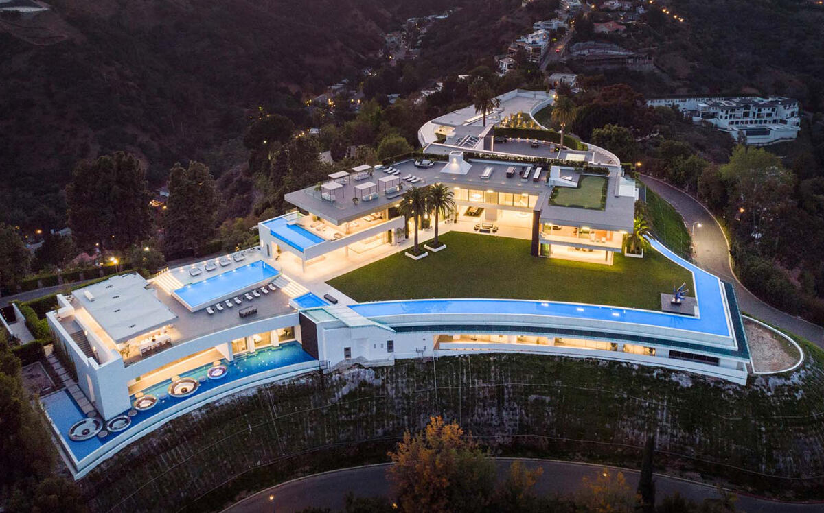 Troubled Bel Air Mega Mansion Sells for discounted 126M