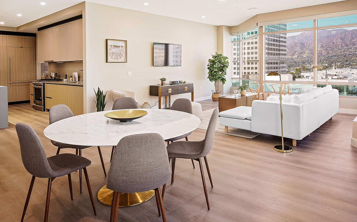 Luxe Rentals Ramp Up in Suburban Glendale