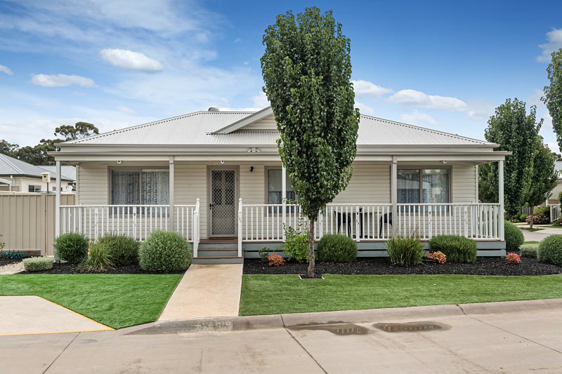 Picture perfect Imagine your retirement at Aviva Communities Bendigo