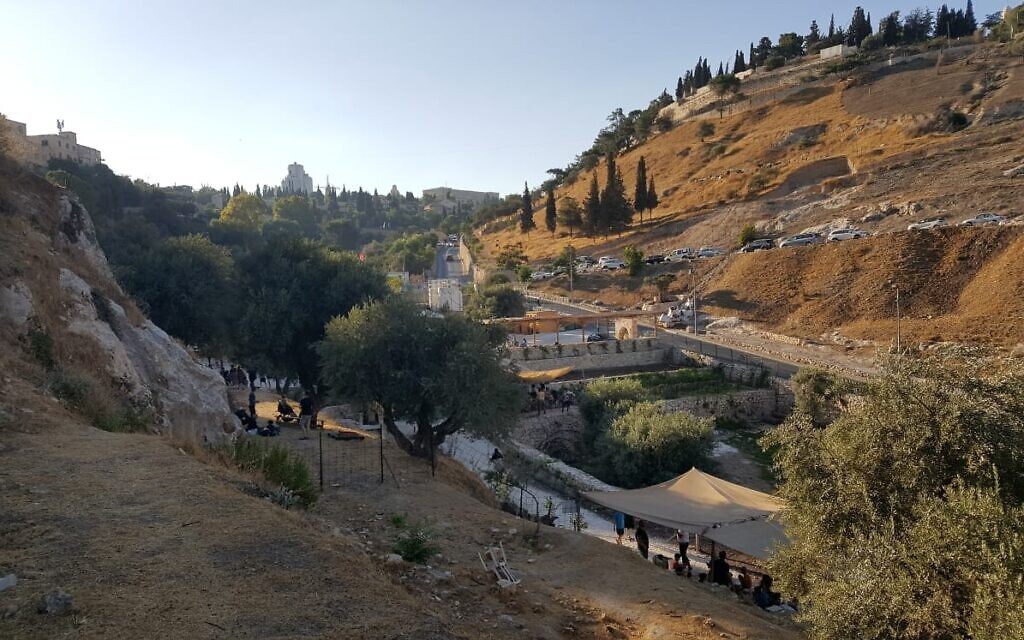 A quest to recreate Davidic Jerusalem carves a valley of shadow