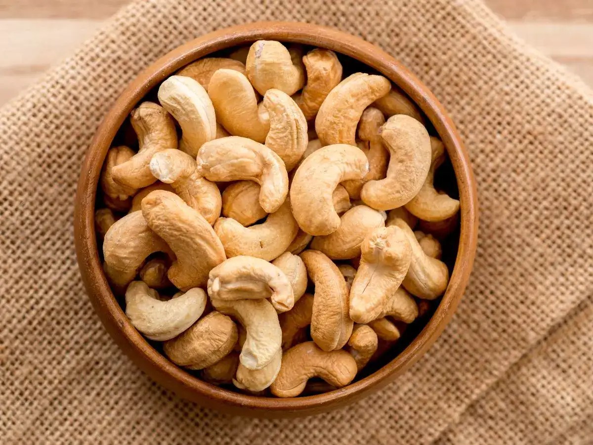 This is how Cashews can help in effective weight loss