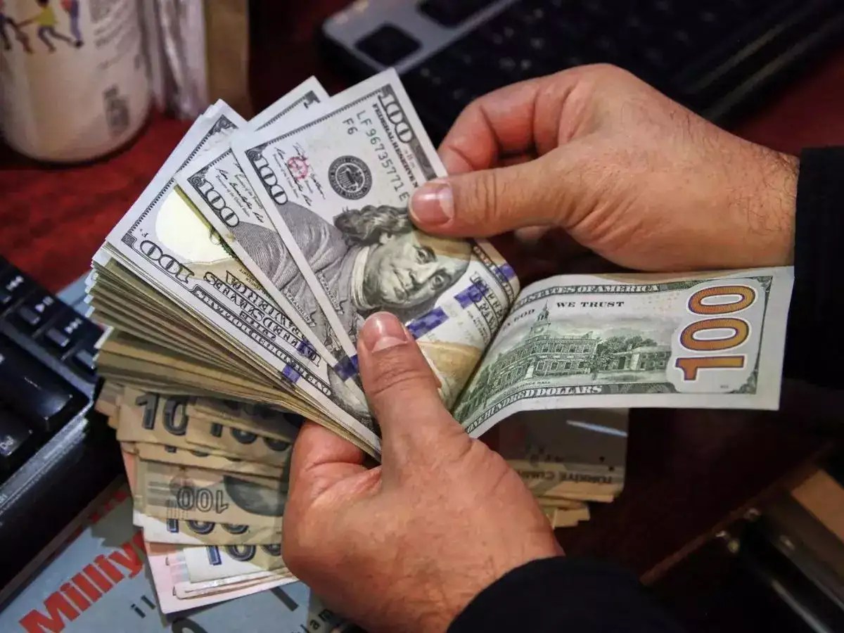 El Salvador imposes a 1,000 tax on travelers from India and Africa