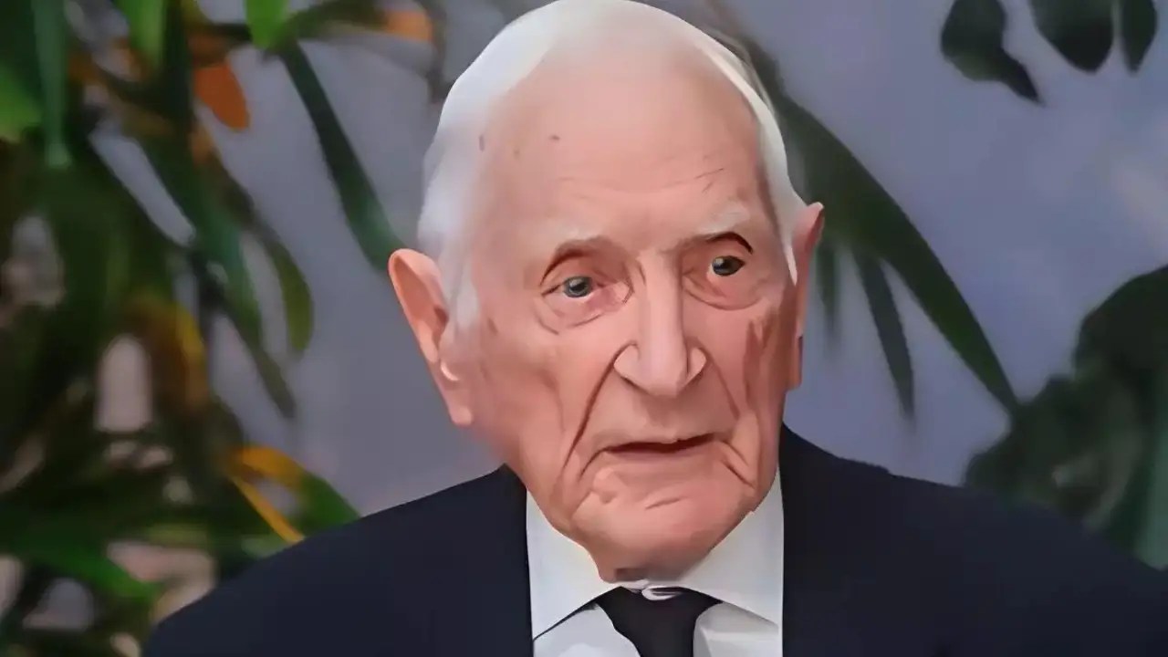 Dr. Wareham There is just one secret to living beyond 100 years, says