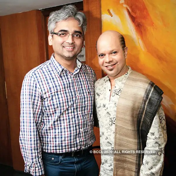 Raja Narayan Deb and Sudarshan Chakravorty during a concert by Music