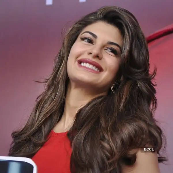 Jacqueline Fernandes unveils the Red Musk Eau De Parfum during the