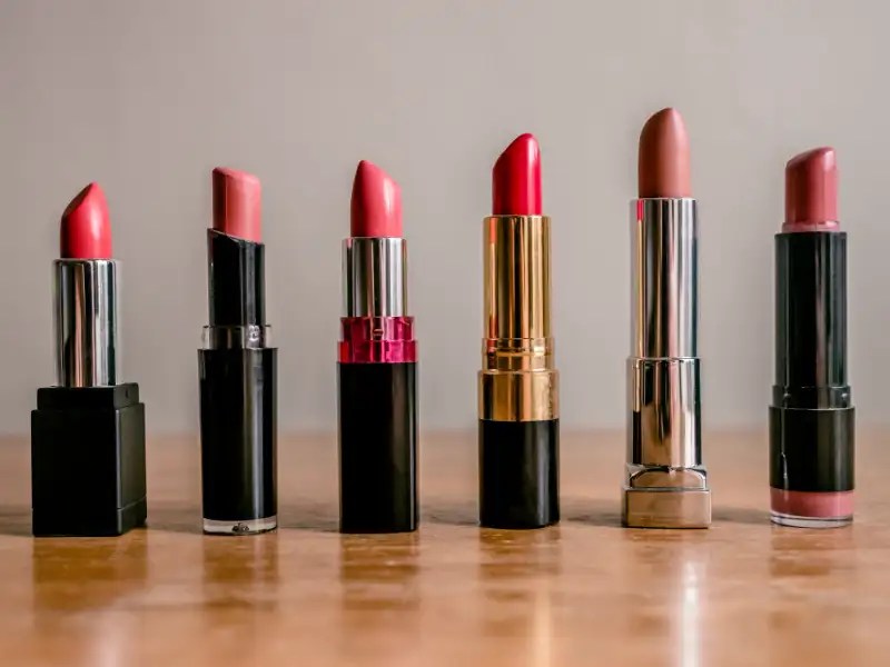 6 brilliant ways to reuse your expired makeup Times of India