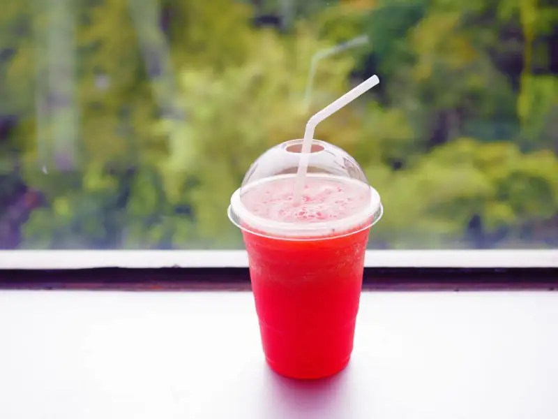Plastic straws can make you gassy, wrinkly and 3 other harms