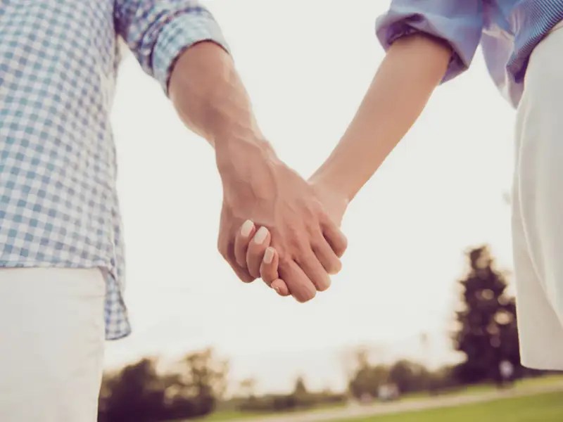 Holding all the fingers (baring the thumb) is a close grasp