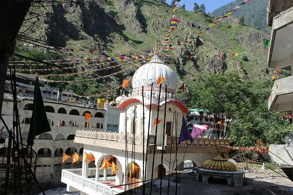10 sacred sites of Himachal Pradesh where you will be touched by the