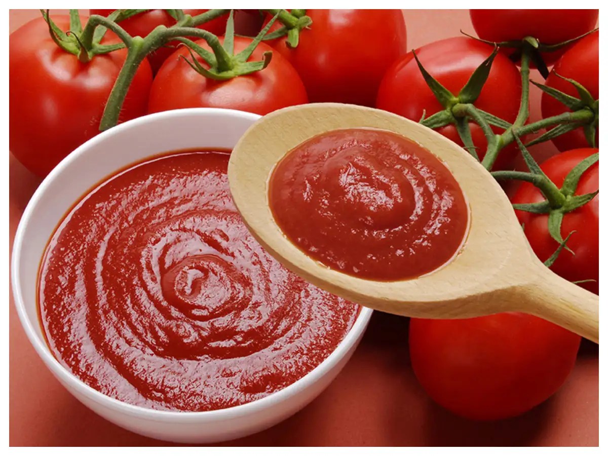 This is how you can make your favourite tomato ketchup at home! The
