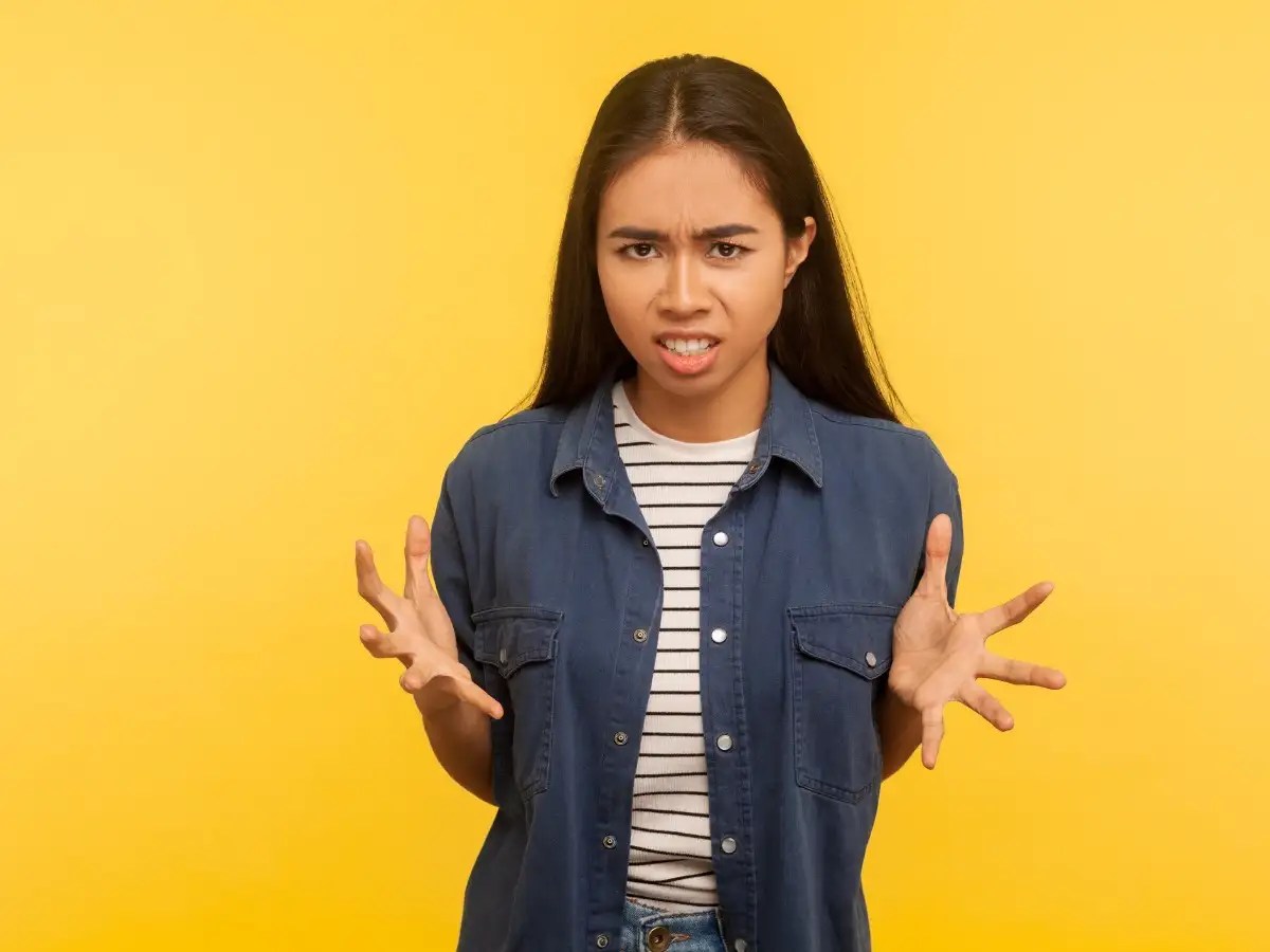 10 tips to deal with a teenager who talks back