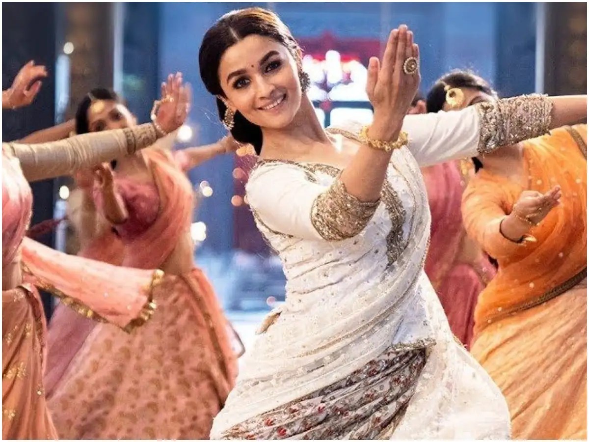 Hottest Romantic Songs 2019 Bollywood Hindi Movie News Times of India(04)