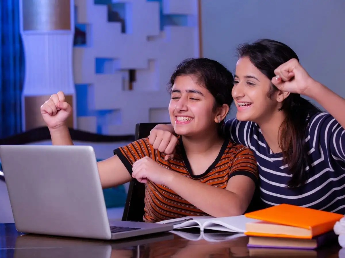 Zodiac signs who make the best sisters