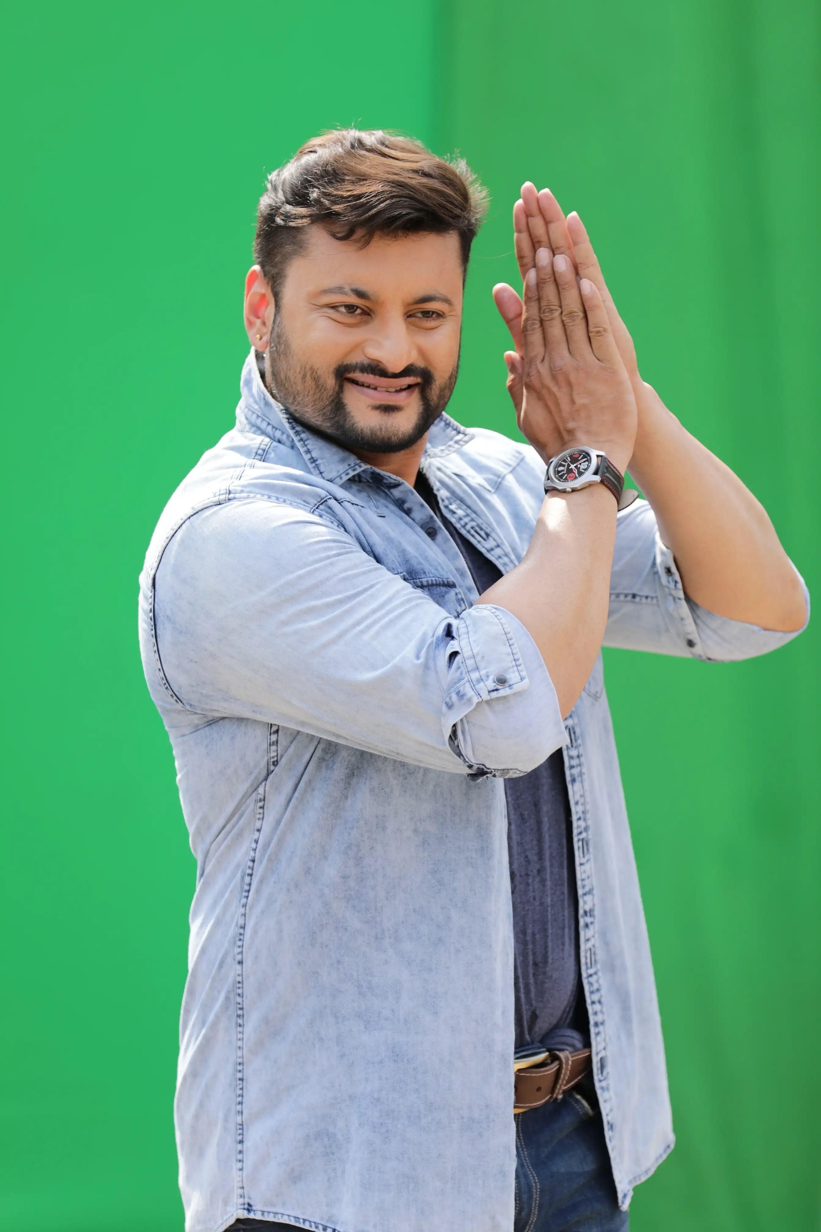 Anubhav Mohanty warns his detractors not to harass his fans Events