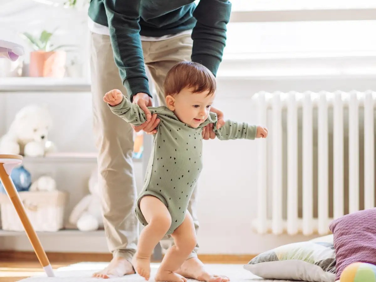 6 ways to get your baby to walk faster
