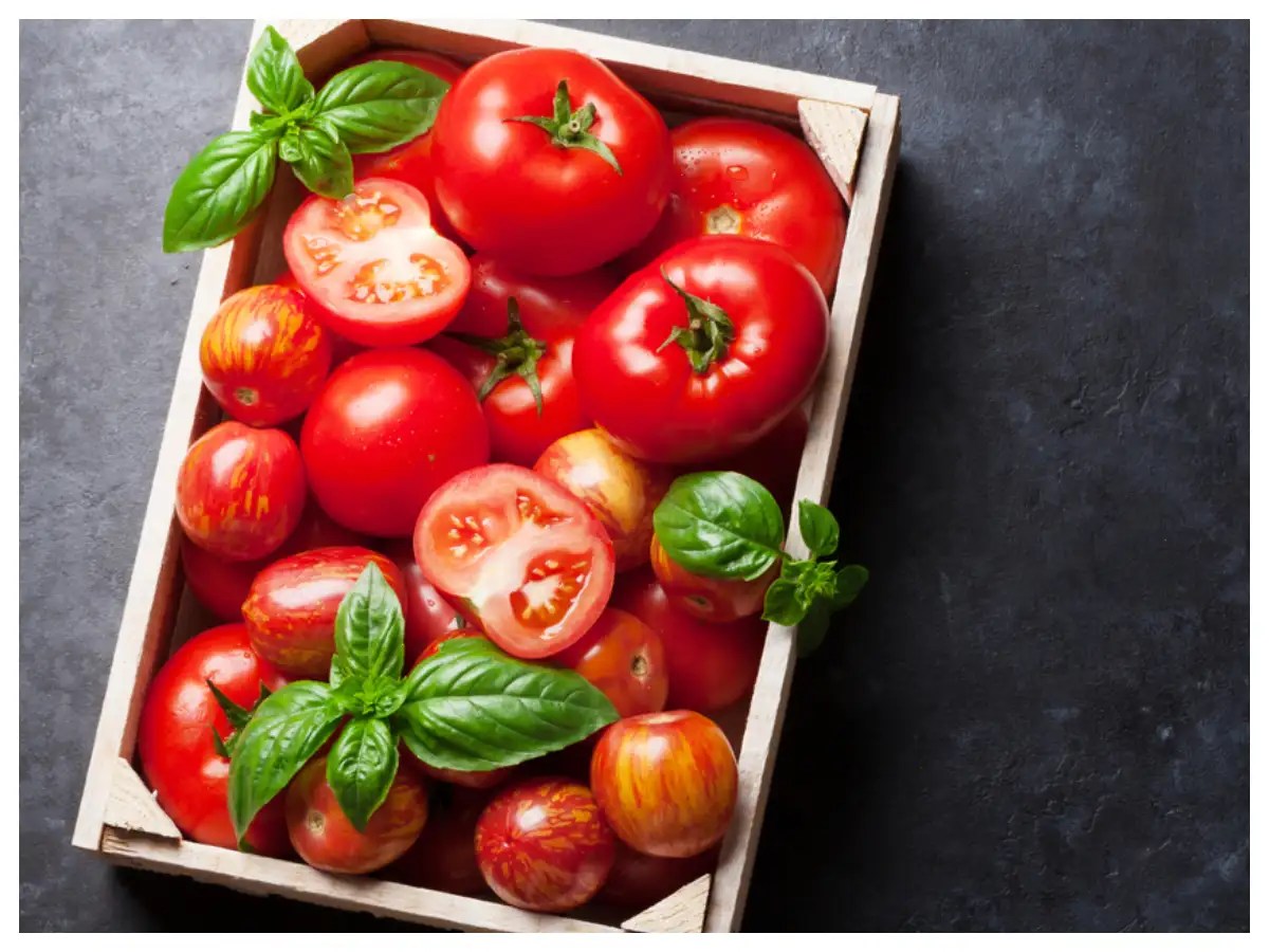 Can tomatoes help fight stomach cancer?