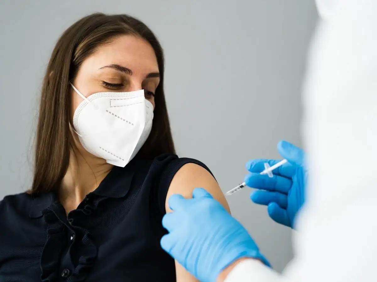 Should you wear a mask if you're vaccinated against Covid? GKPro News