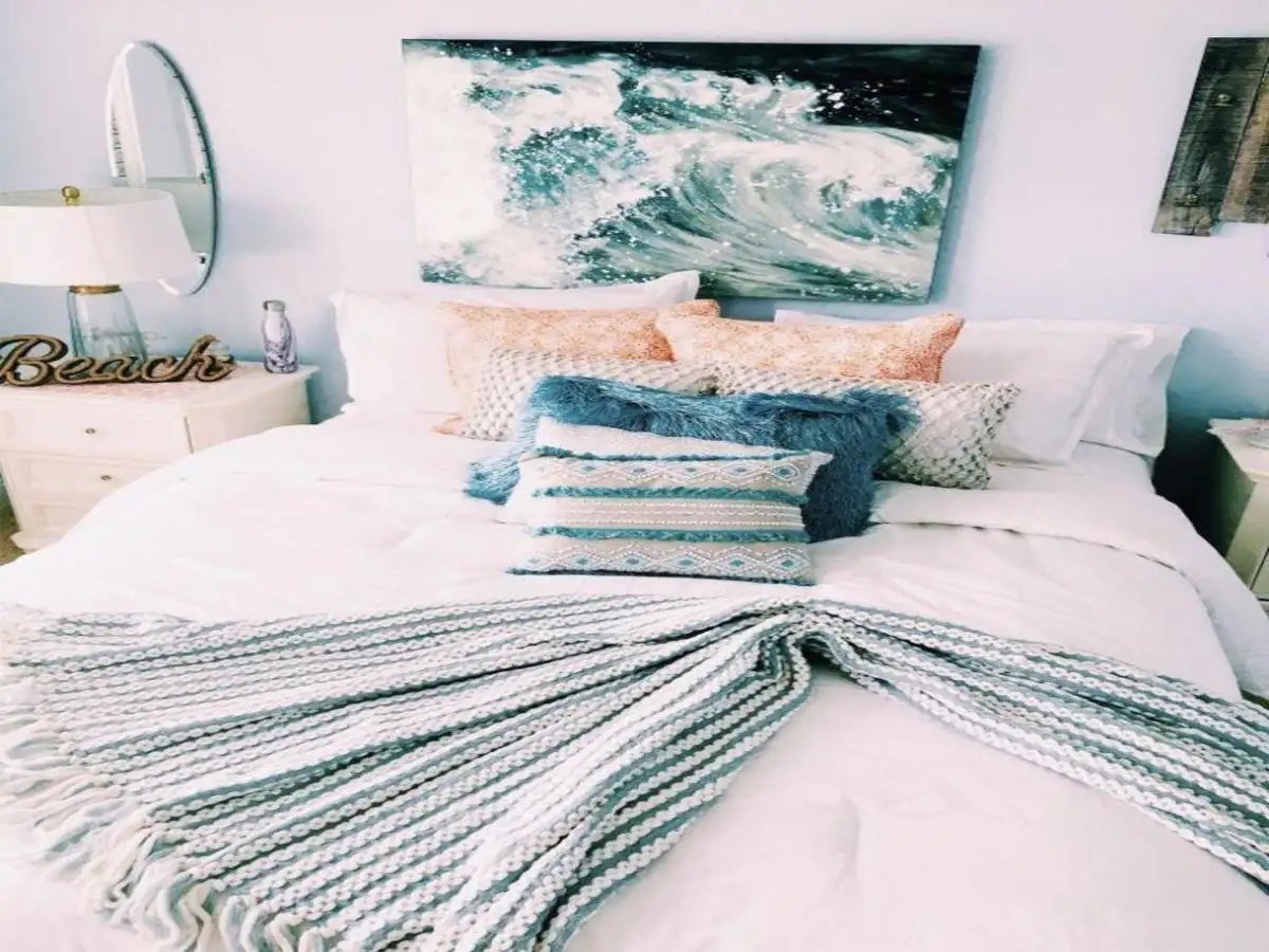 Ways to bring a beachy vibe to your home