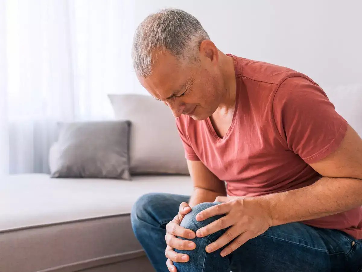 Signs of high cholesterol Why leg pain should be paid attention to if