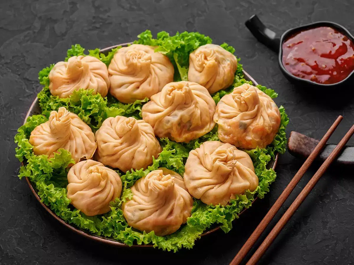 Here is how you can make the perfect stuffing for Vegetable Momos