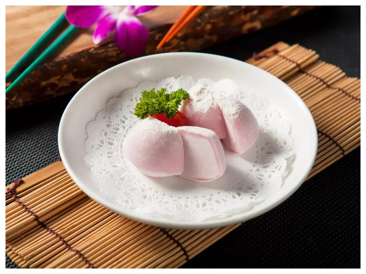 Famous Japanese Mochi cakes Why the elderly and kids should carefully