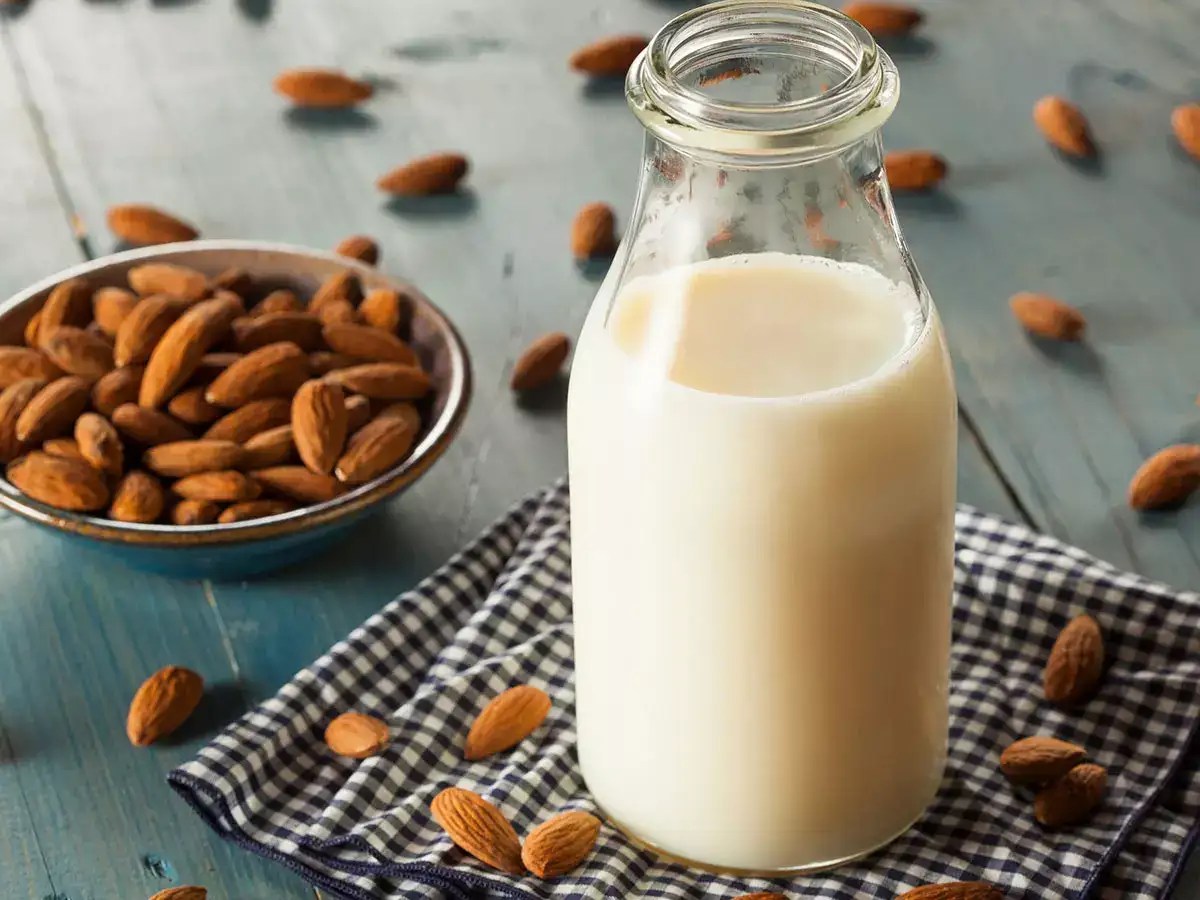 Can almond milk go bad? Here’s all you need to know