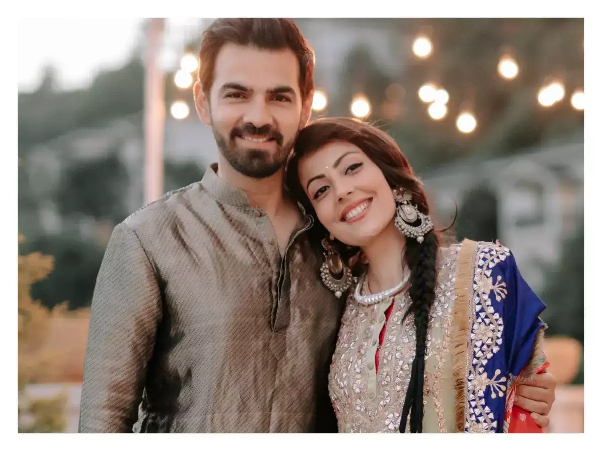 Karan V GroverPoppy Jabbal Wedding Pic Exclusive Pics! We have been
