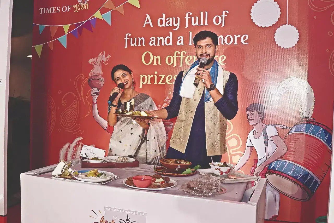 Solanki, Neel flag off Pujor Hullor with city housing complex residents Bengali Movie News