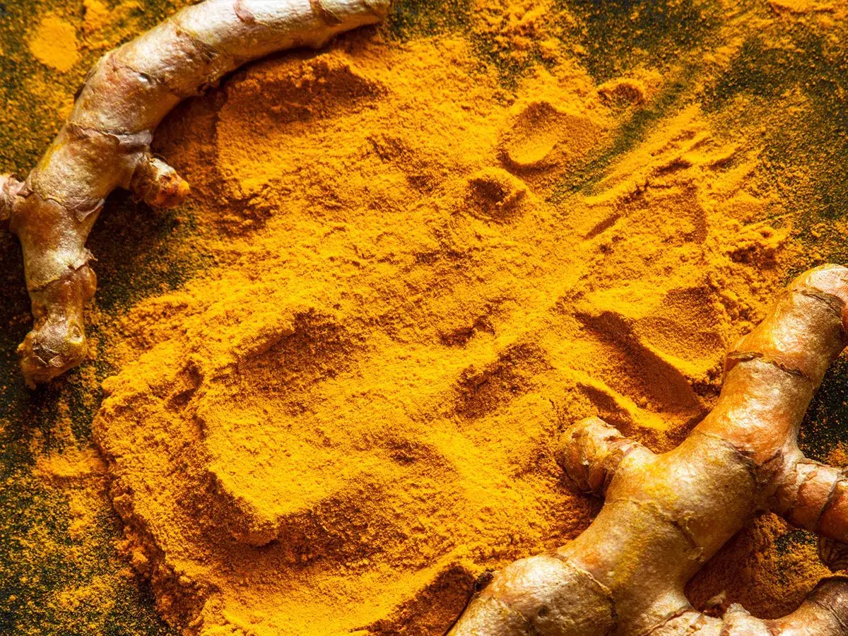 What is turmeric water and why you should gargle with it daily