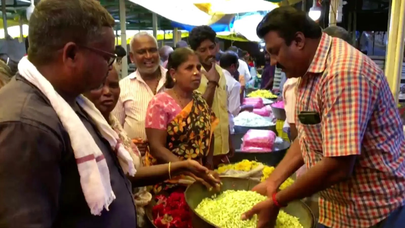TN Jasmin flowers sold at Rs 2800 per kg in Coimbatore