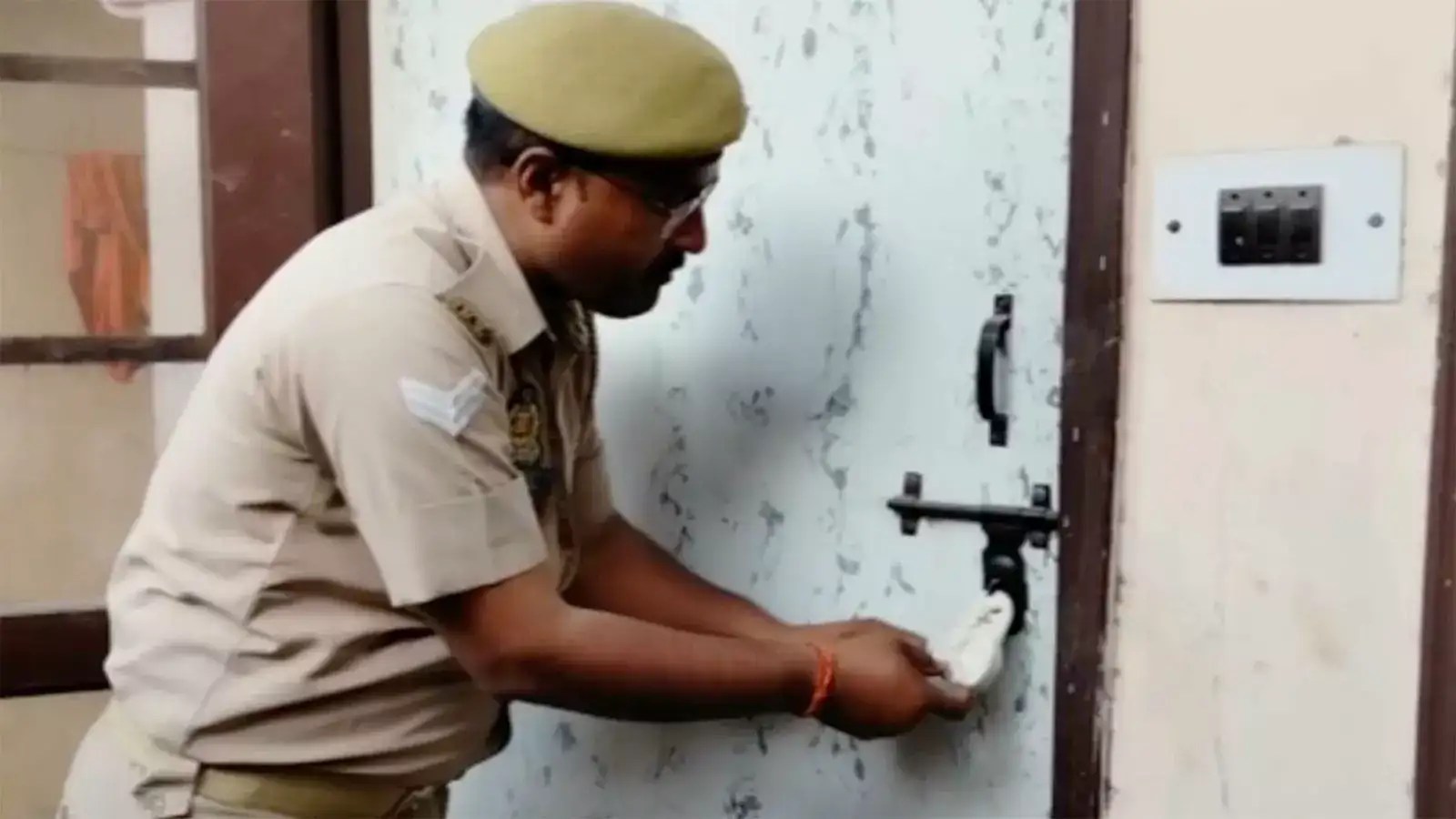 Bareilly police seal Ashraf’s brotherinlaw Saddam’s house, probe underway