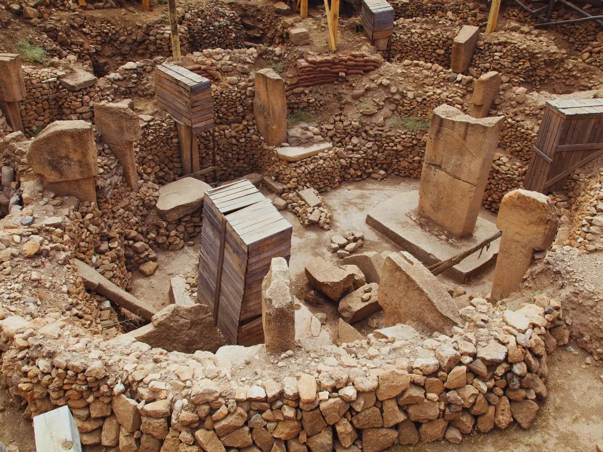 ‘World’s oldest calendar’ discovered carved into 12000yearold