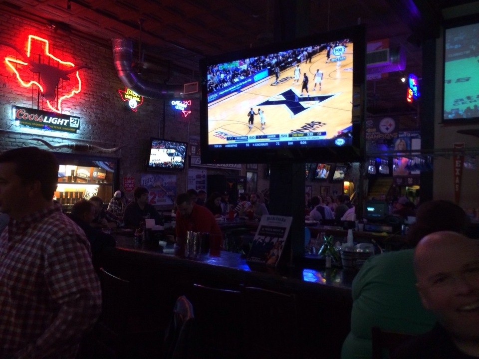 Top 10 Sports Bars In Miami, Florida Trip101