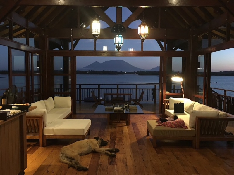 12 Airbnb & Vacation Rentals Near Manila for a Barkada Staycation