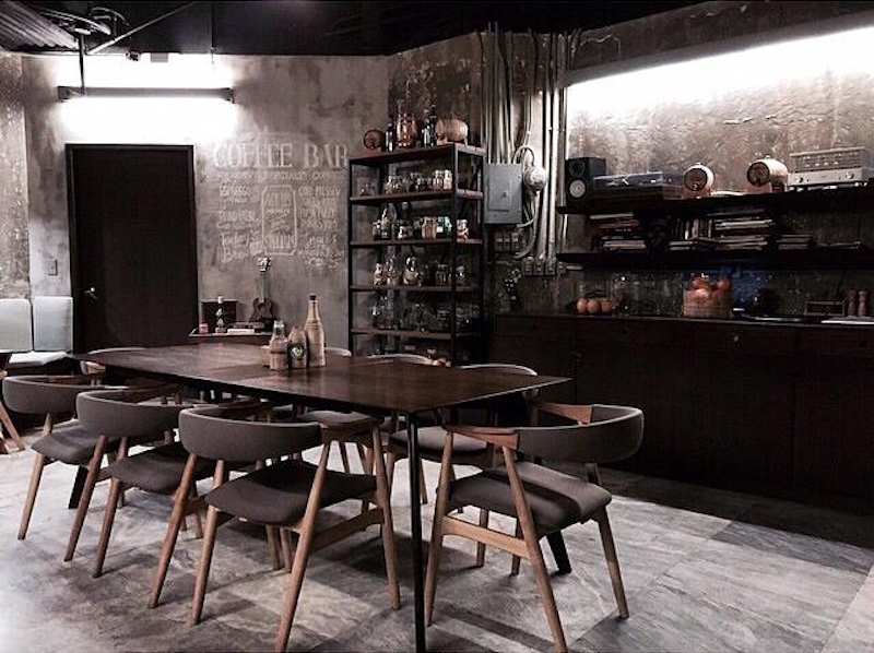 Best Cafes in Manila for Coffee, Brunch, & Dessert