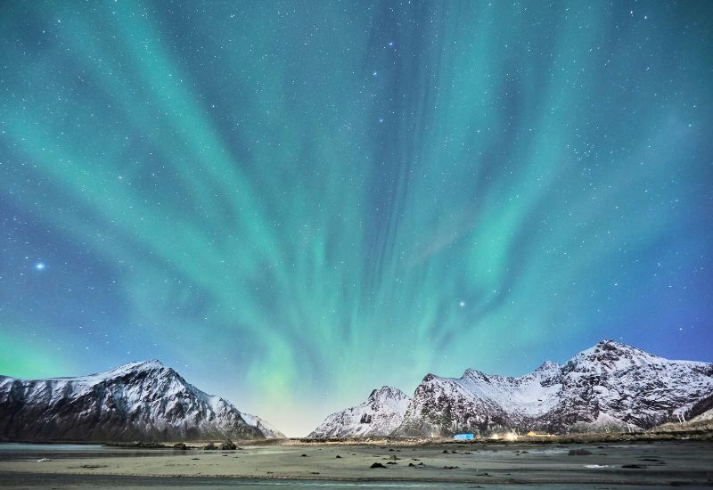 12 Best Places to See the Northern Lights on Vacation