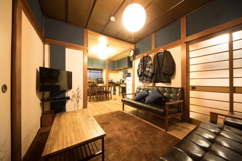 18 Airbnbs in Osaka That Are Even Better Than Hotels TripZillaSTAYS