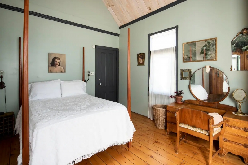 10 Upstate New York Airbnb Homes Perfect for a Weekend Escape