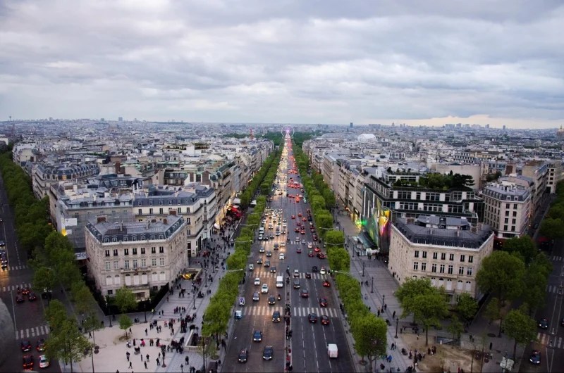 What to Expect When Travelling to Paris Expectations vs Reality