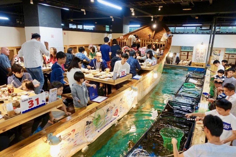 Fish for Your Own Dinner at Zauo Fishing Restaurant in Tokyo, Japan