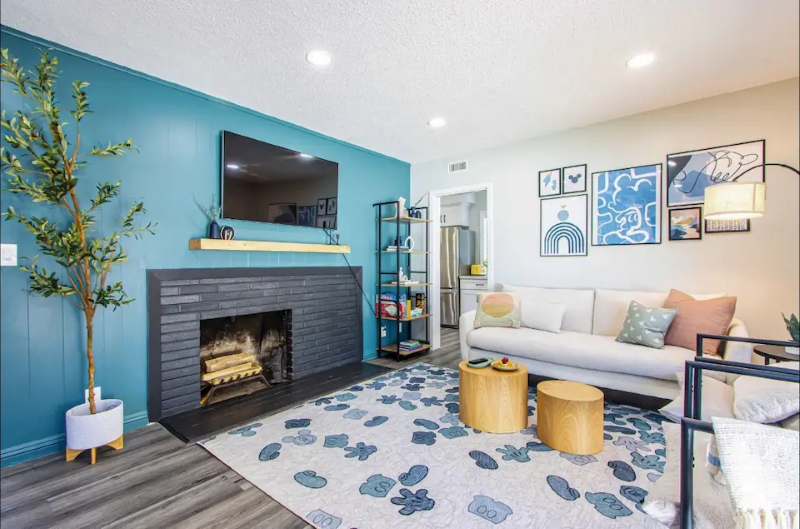 10 Prettiest Airbnb Homes Near Disneyland in Anaheim, California