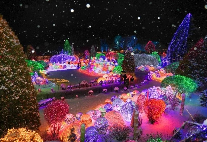 14 Best Christmas Towns and Villages Around the World