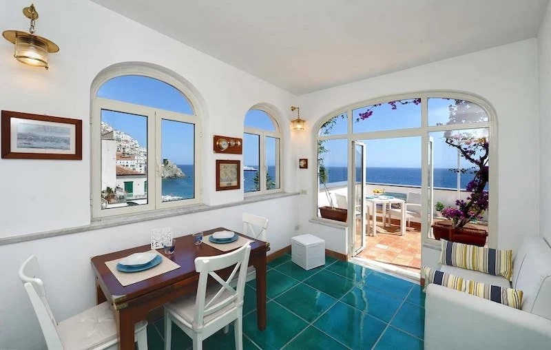 15 Picturesque Airbnb Homes & Vacation Rentals Along the Amalfi Coast