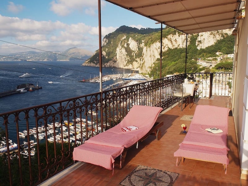 15 Picturesque Airbnb Homes & Vacation Rentals Along the Amalfi Coast