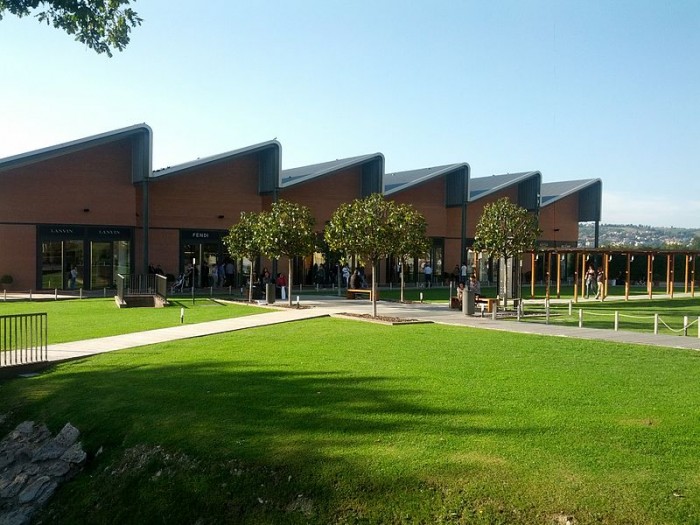 Outlet Village Zurich at Junior Walker blog