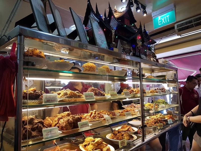15 Best Hawker Food in Singapore and Where to Find Them