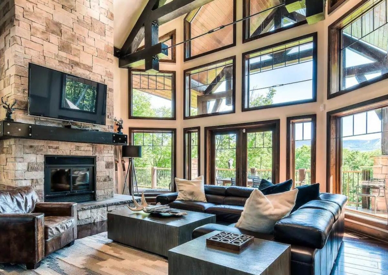 10 Mont Tremblant Airbnb Homes for the Frosty Season