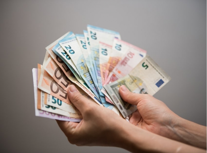 Backpacking Through Europe as an Exchange Student A Complete Guide