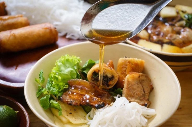 10 Best Vietnamese Food to Start Exploring Vietnamese Cuisine